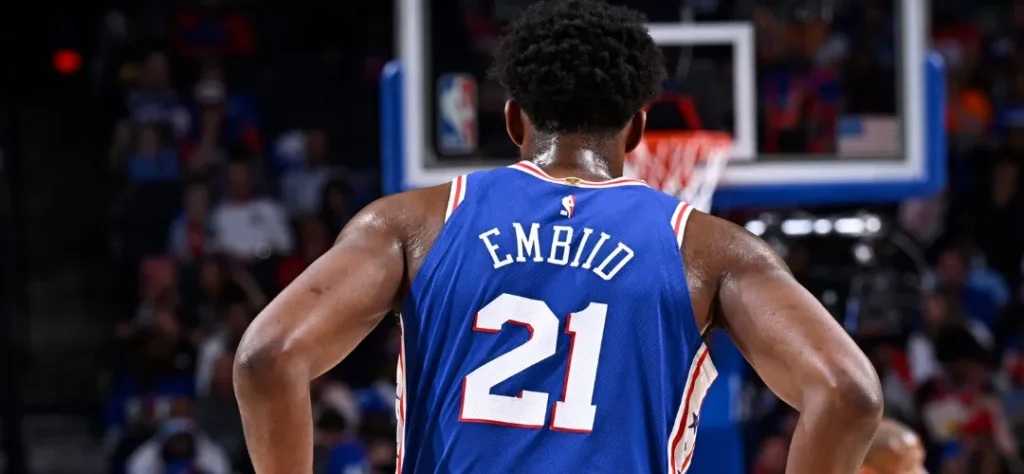 NBA附加賽運彩分析：Embiid能否出賽會影響明日比賽走向